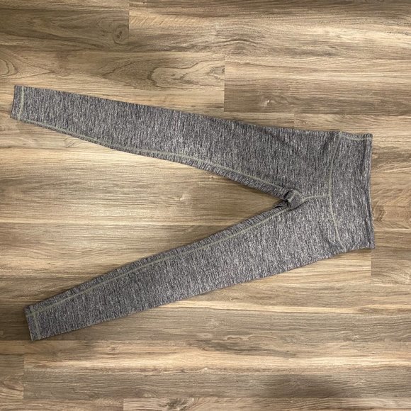 lululemon athletica Pants - Wunder Under Mid-Rise